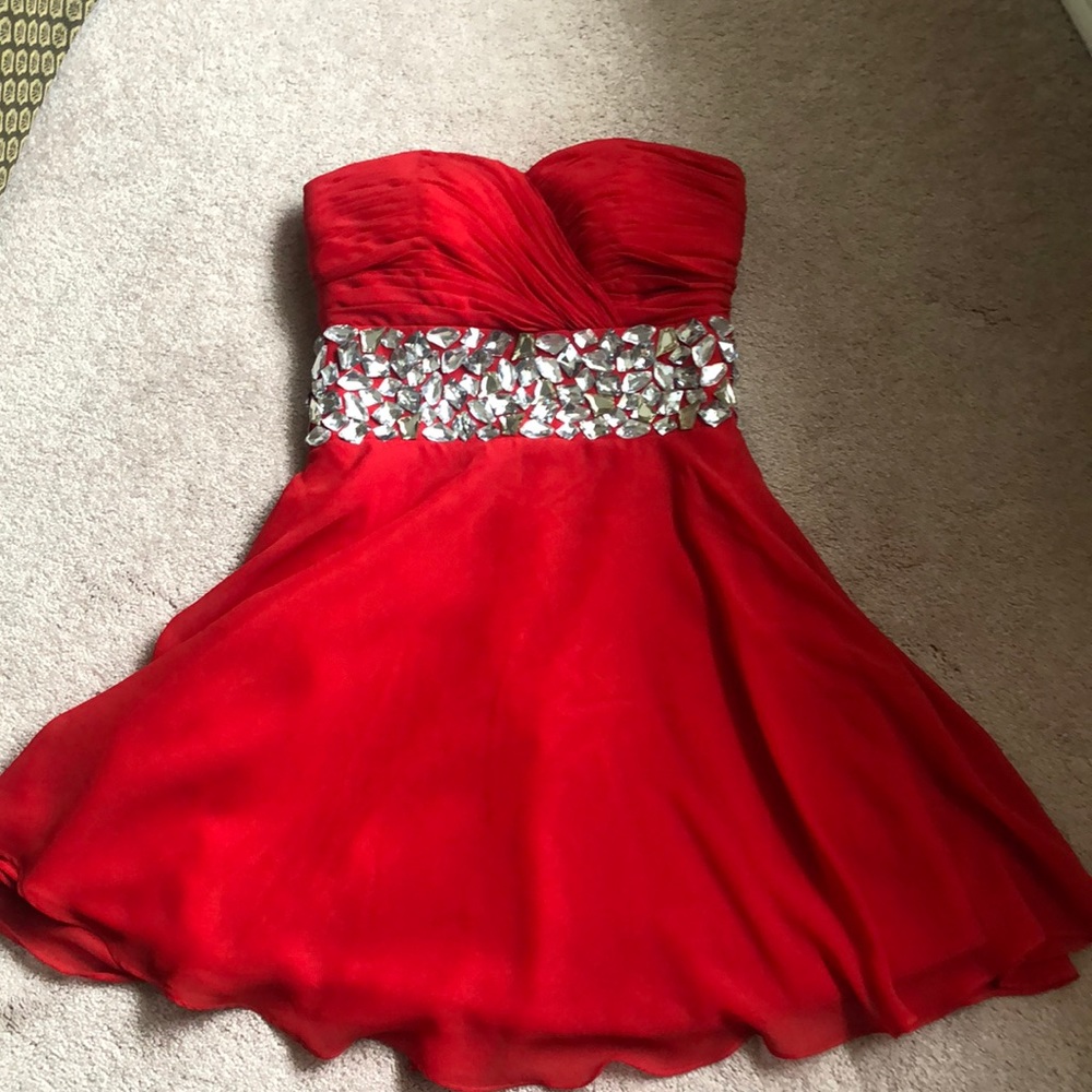 Red strapless homecoming dress